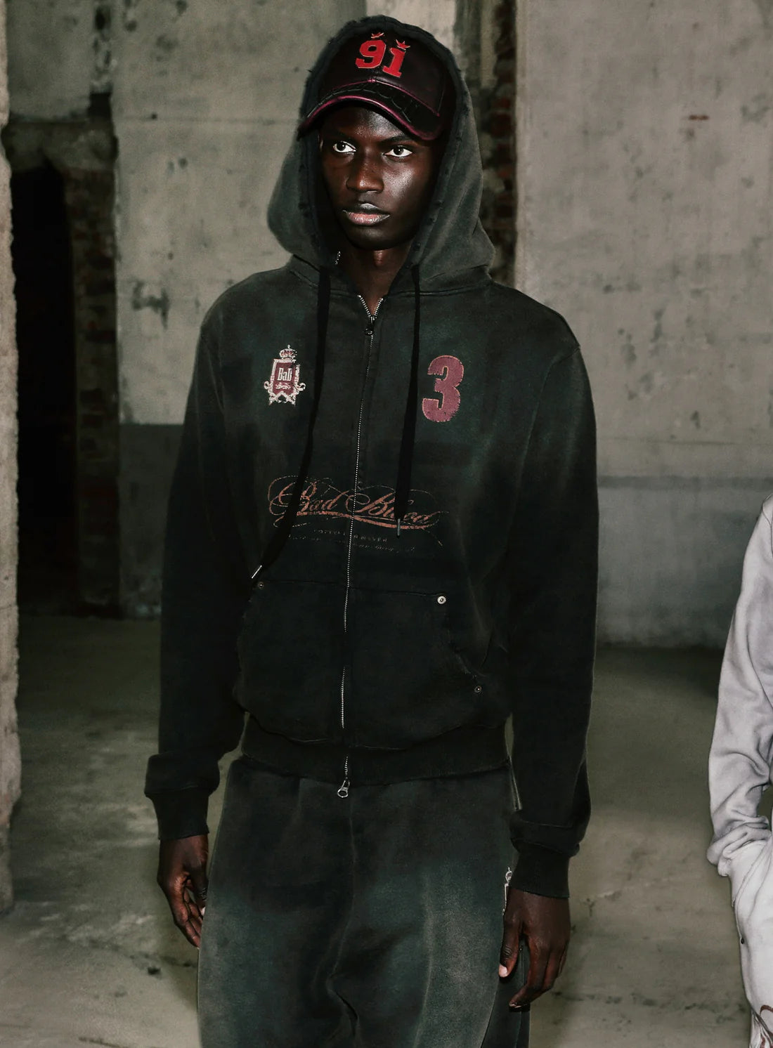 Badblood  Royal Classic Distressed 2-Way Curved Jogger Trousers - Black