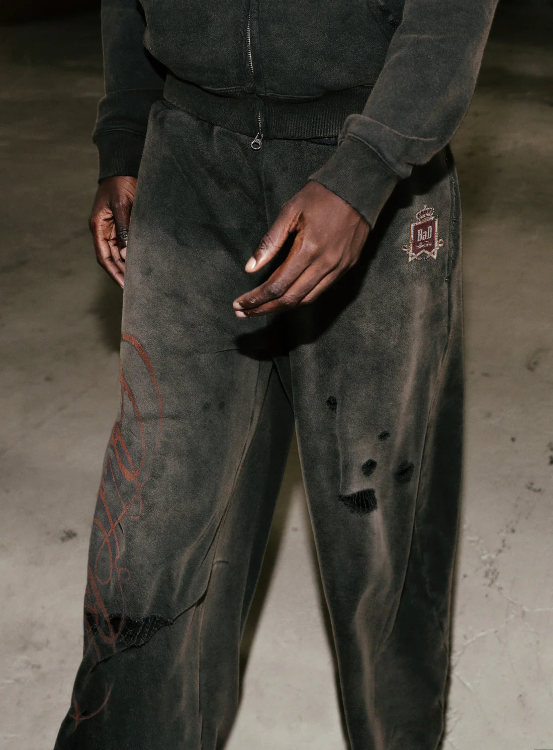 Badblood  Royal Classic Distressed 2-Way Curved Jogger Trousers - Black