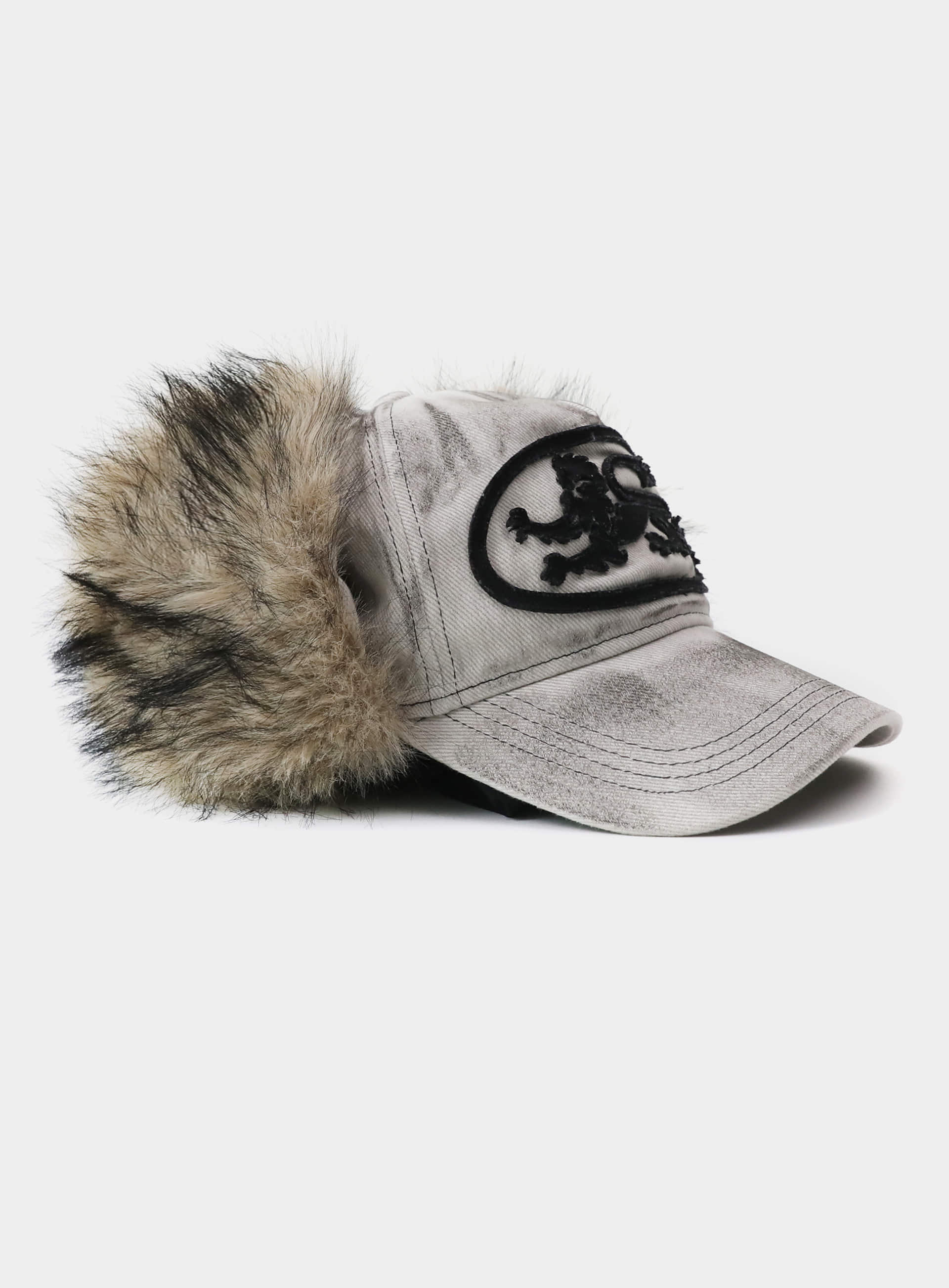 Badblood Mystic Trapper Hat Dusty White