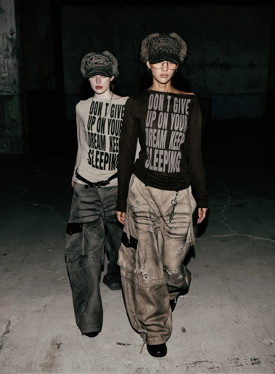 Badblood KEEP SLEEPING Boat Neck Loose Fit Tee - Chocolate