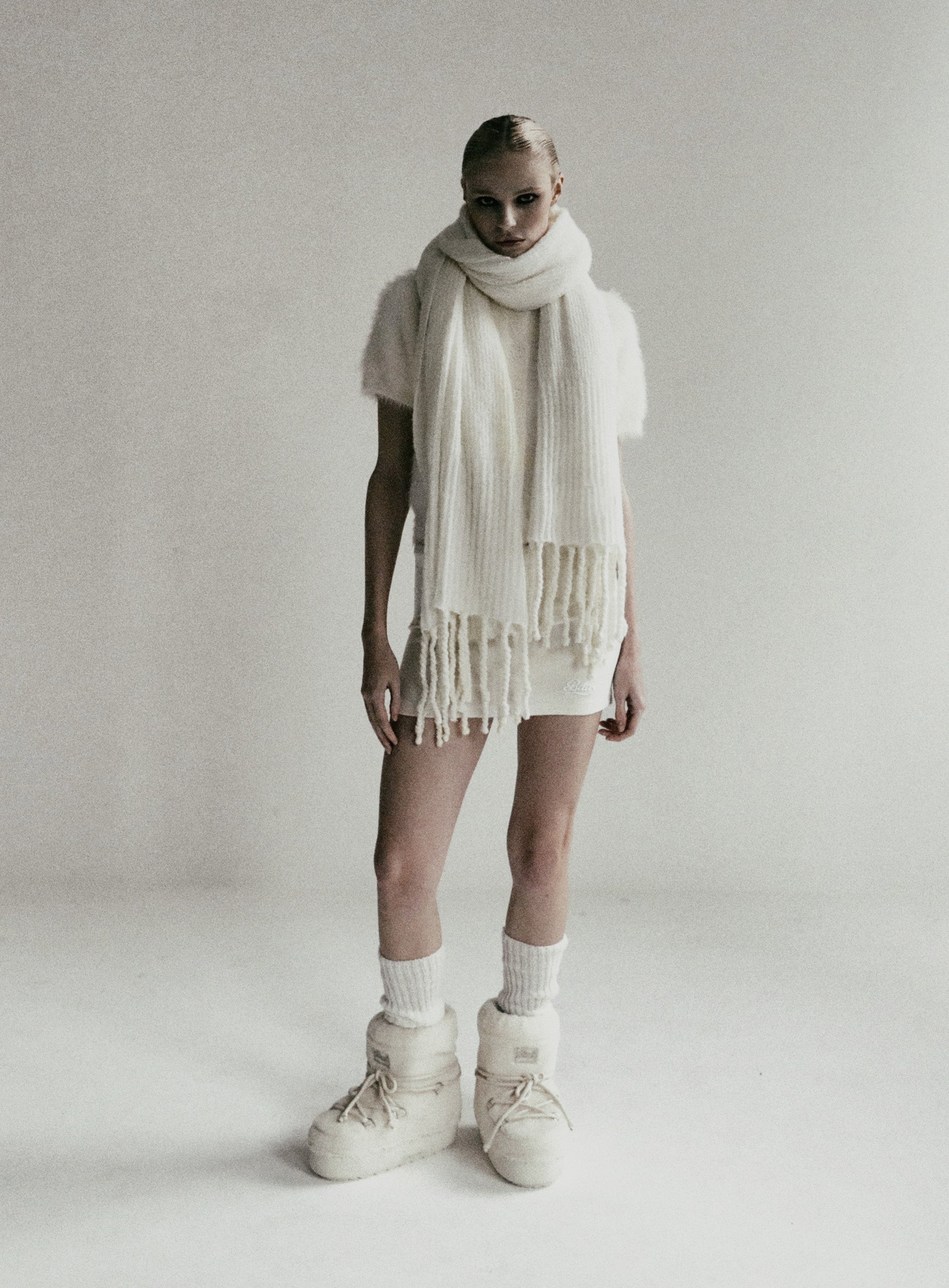 Badblood Eskimo Boots Short Platform Cream