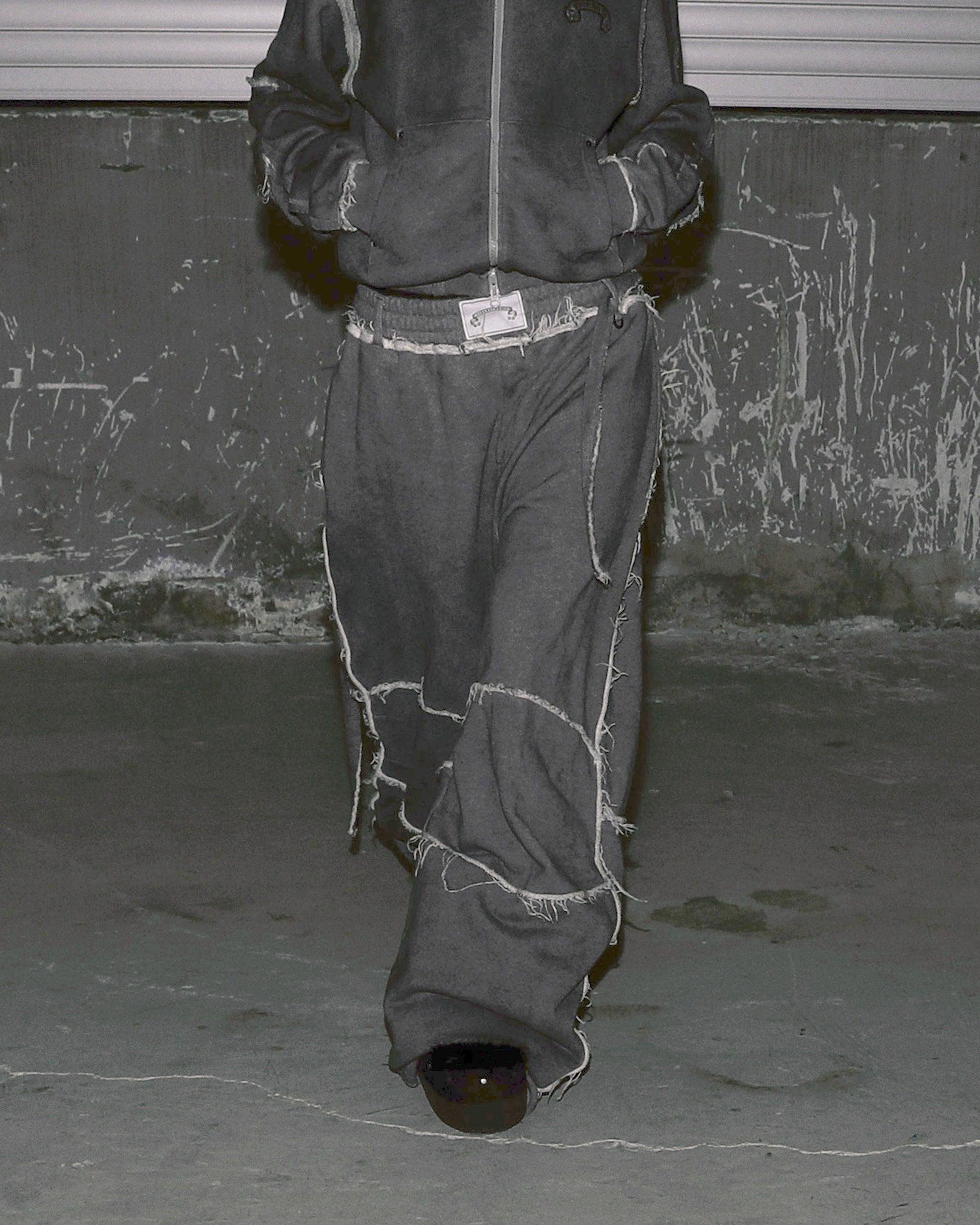 Badblood Low Edge Convex Jogger - Washed Gray