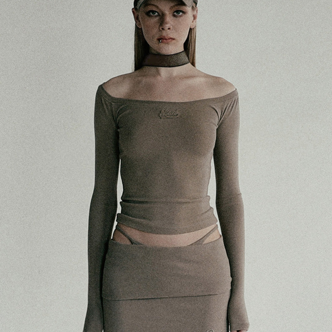 Badblood Beyond Soft Off-Shoulder Top Tobacco