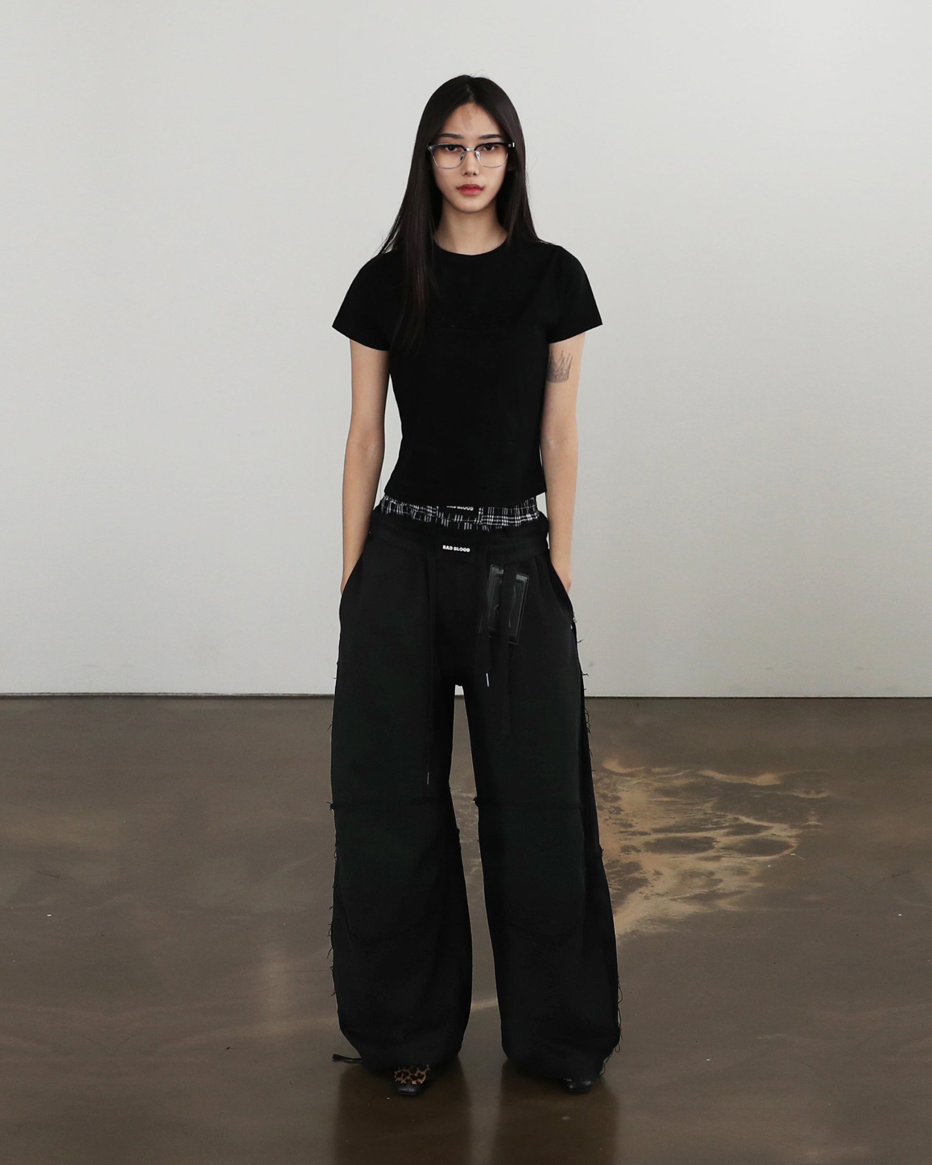 Badblood  Low Edge Convex Jogger - Black