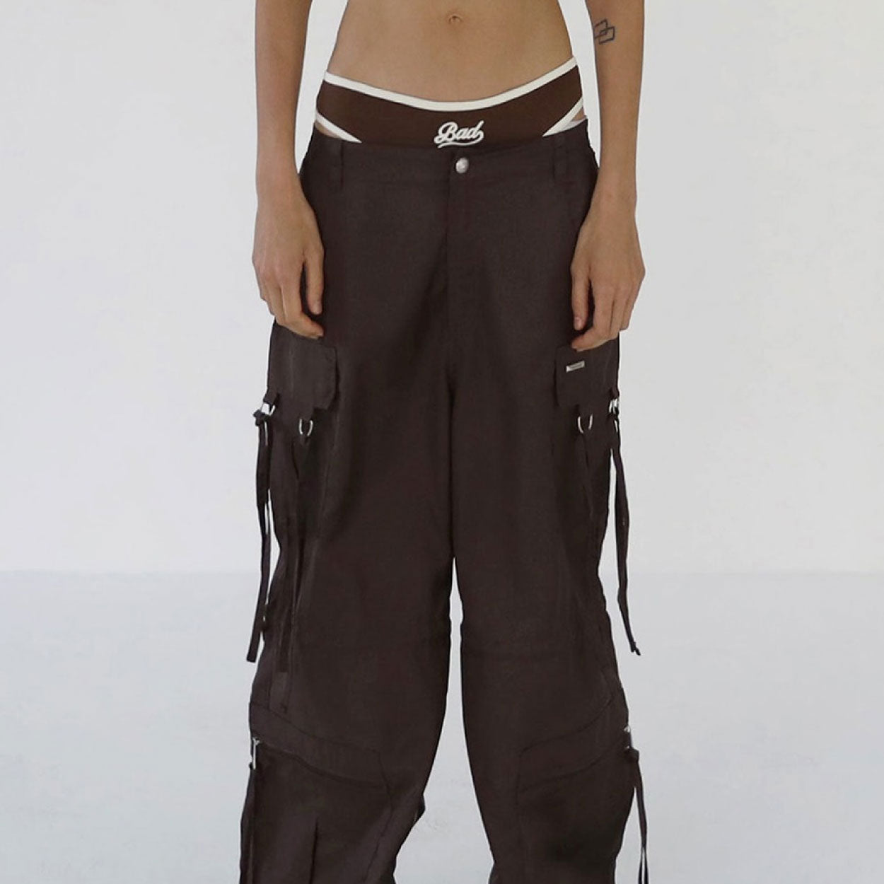 Badblood Multi-strap cargo pants Tobacco Parachute