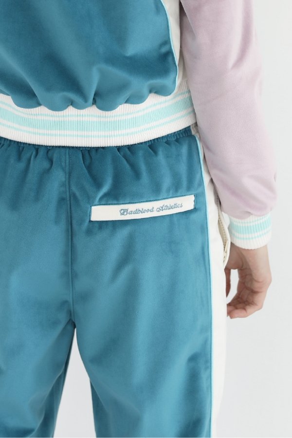 aquamarine